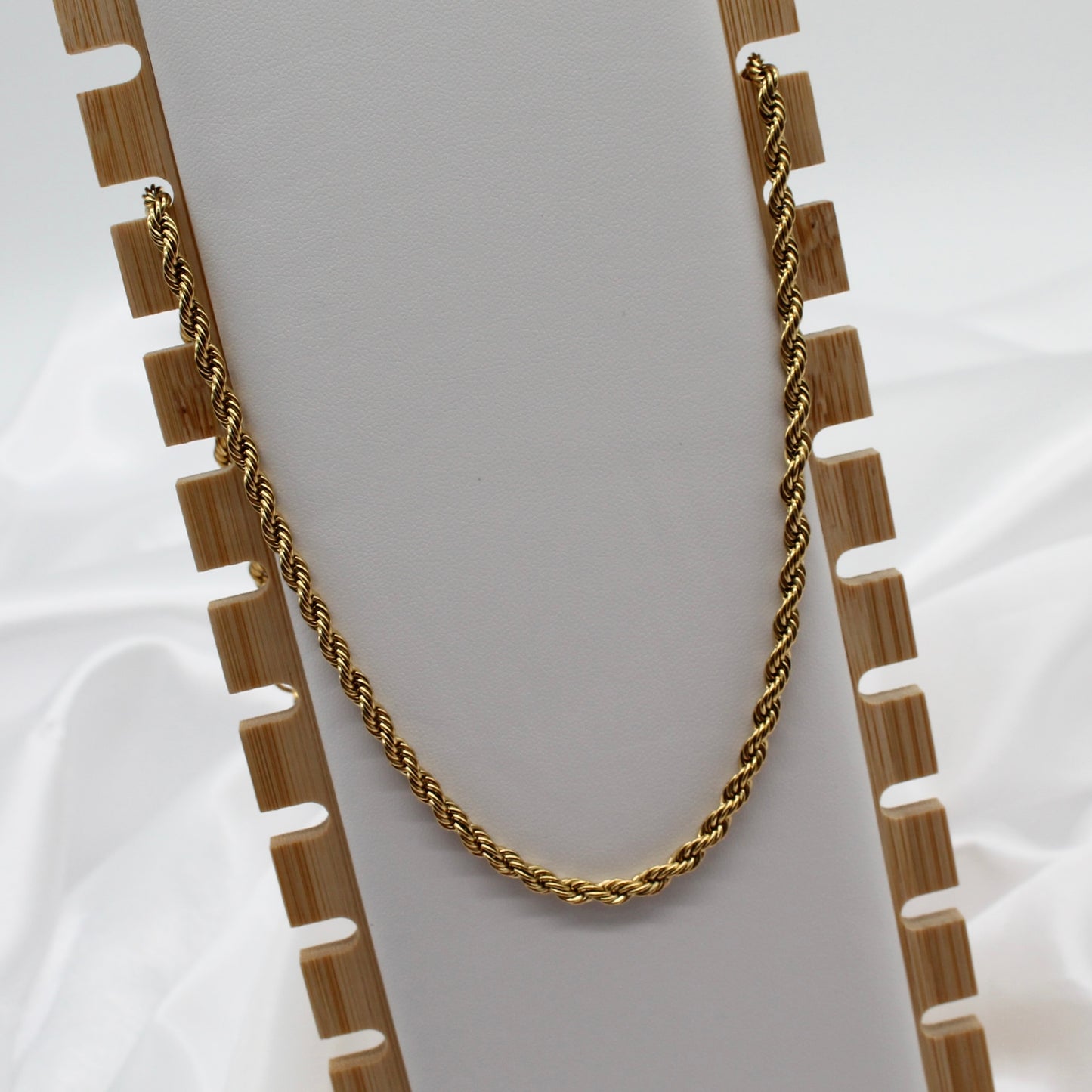 ROPE CHAIN NECKLACE