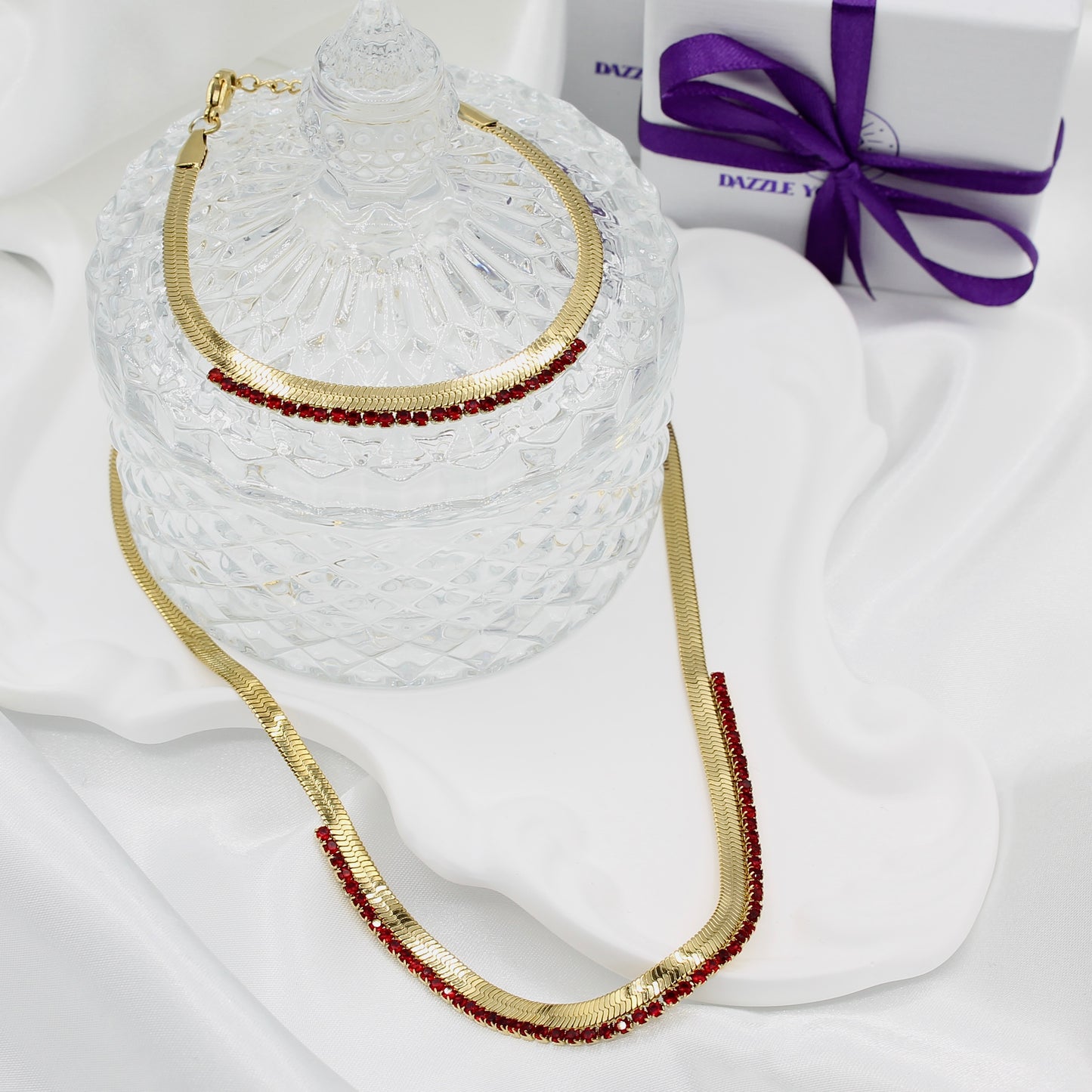 GOLD RED ROMANCE NECKLACE
