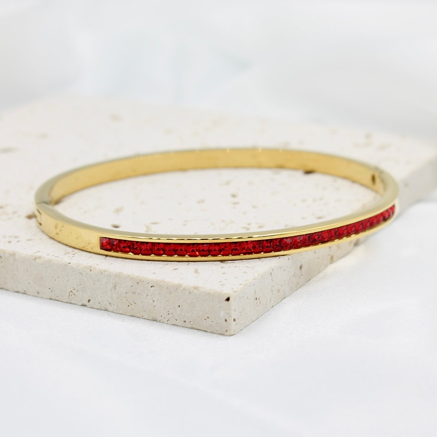 GOLD ROMANCE BANGLE