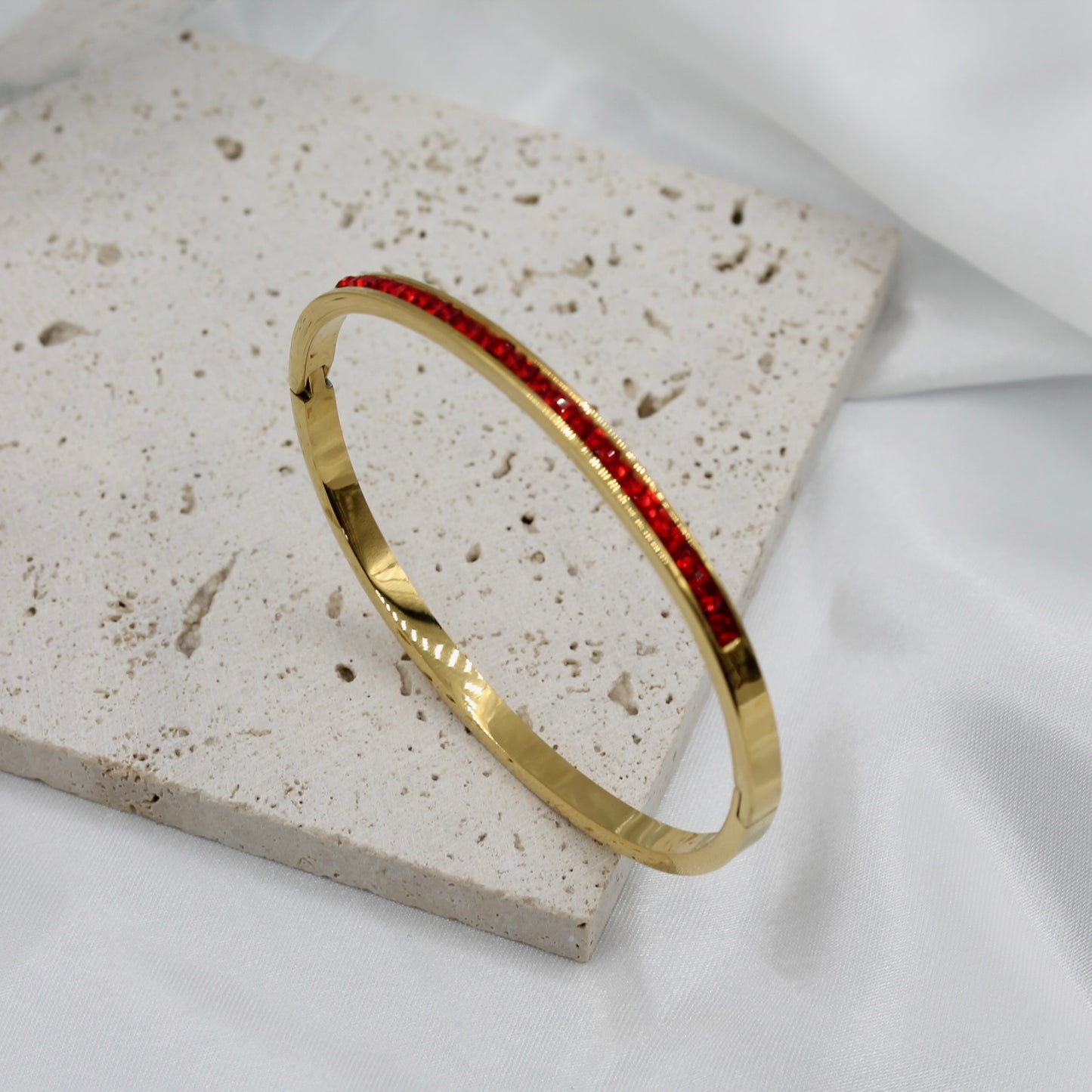 GOLD ROMANCE BANGLE