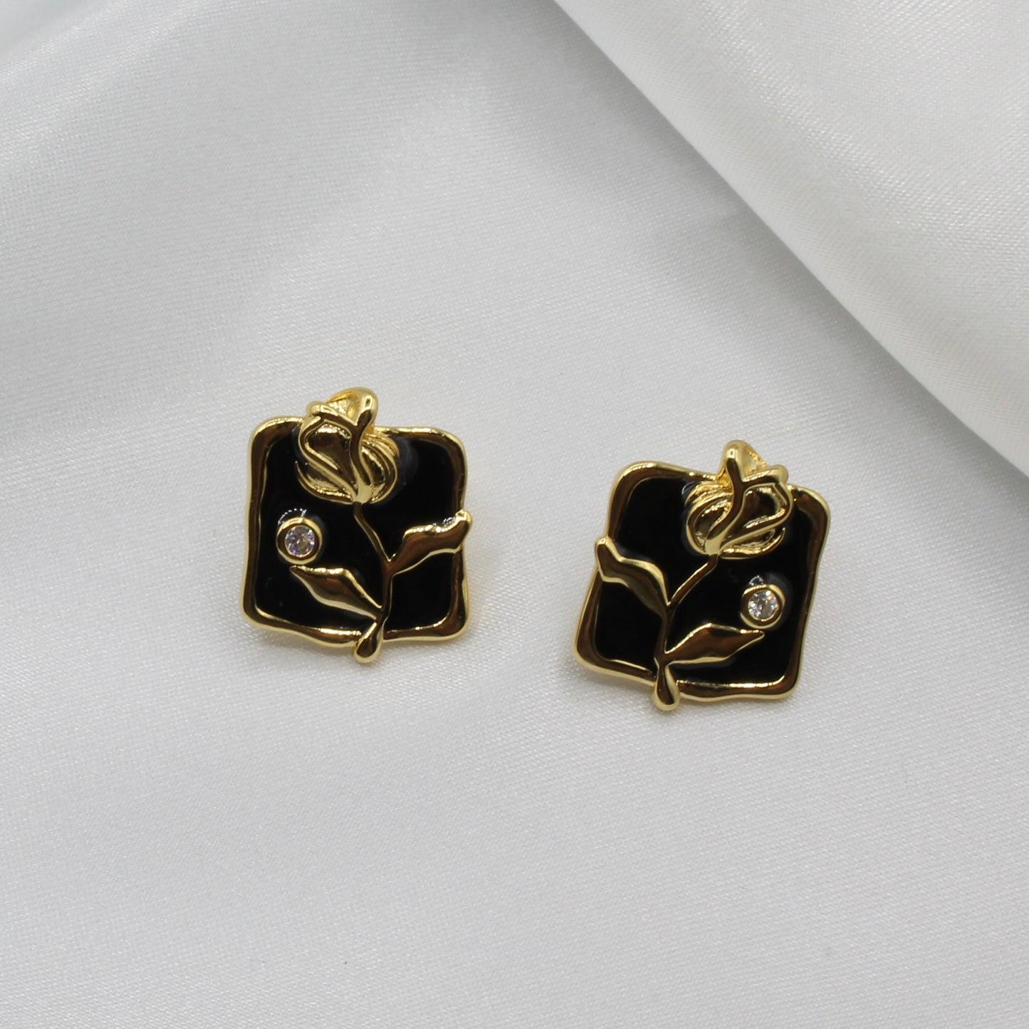 ROSE STUD EARRINGS