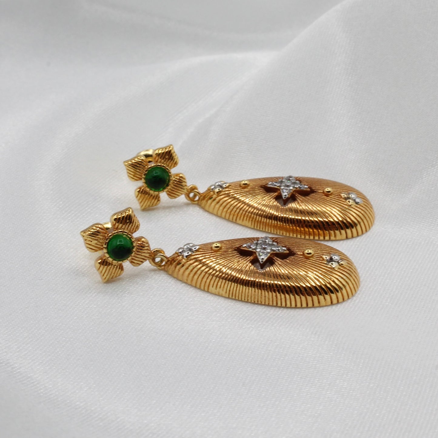 EMILIA DANGLE EARRINGS