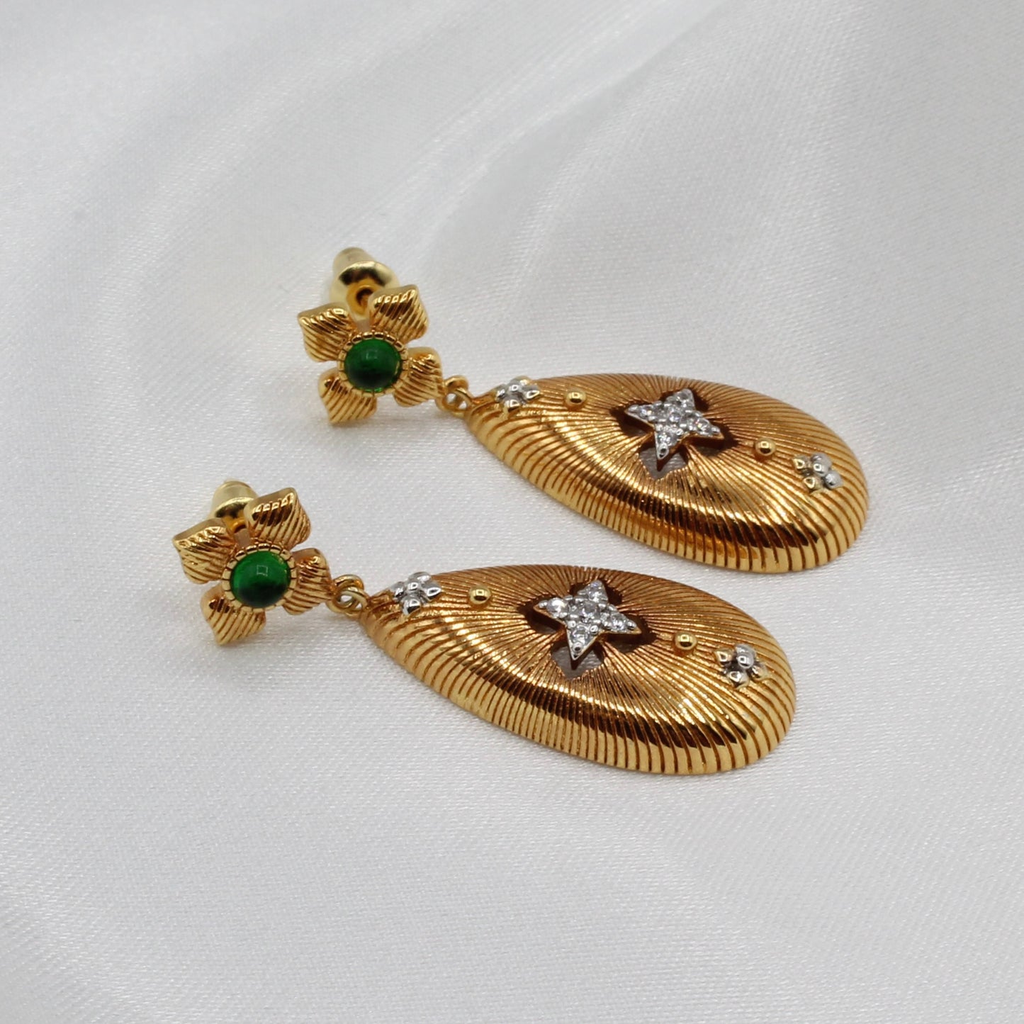 EMILIA DANGLE EARRINGS