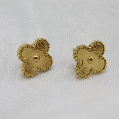 LUCKY CLOVER STUD EARRINGS