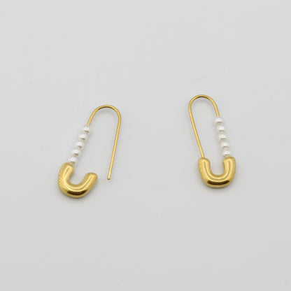 LAYLA PEARL PIN EARRINGS