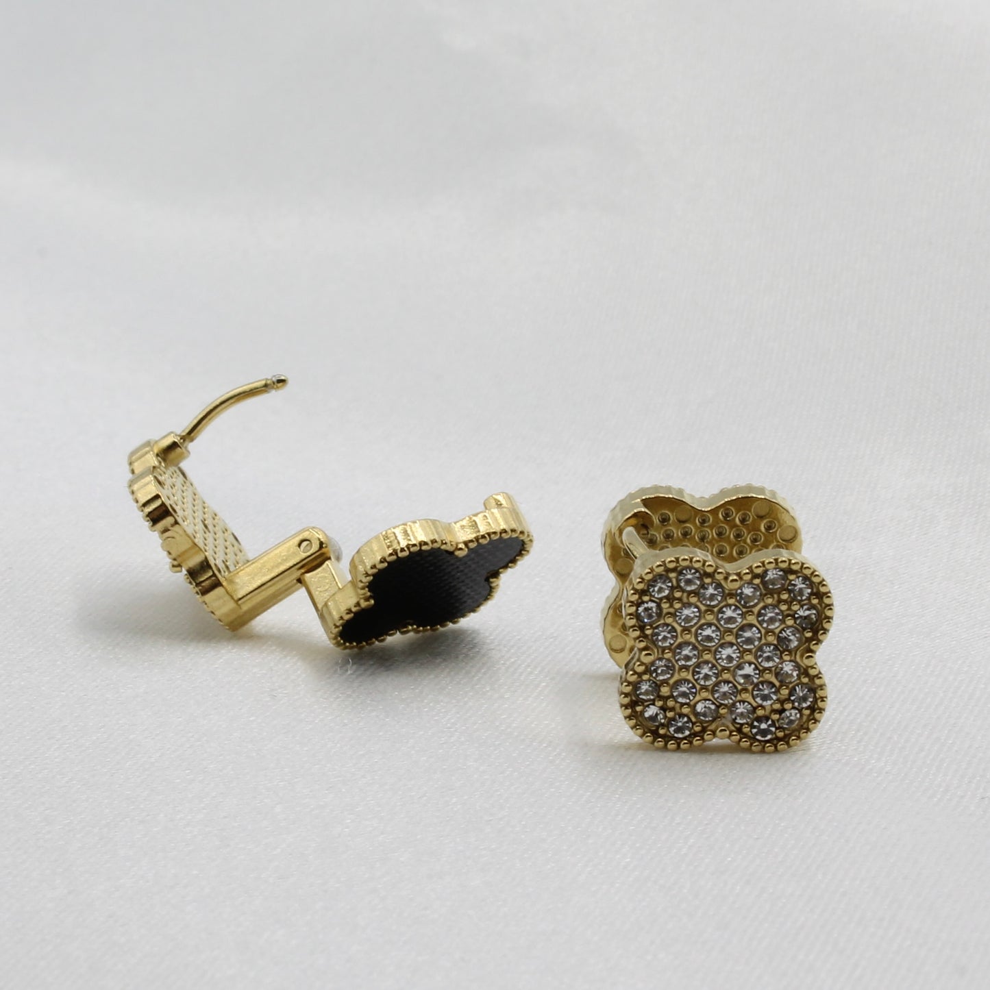 TWIN BLACK CLOVER EARRINGS