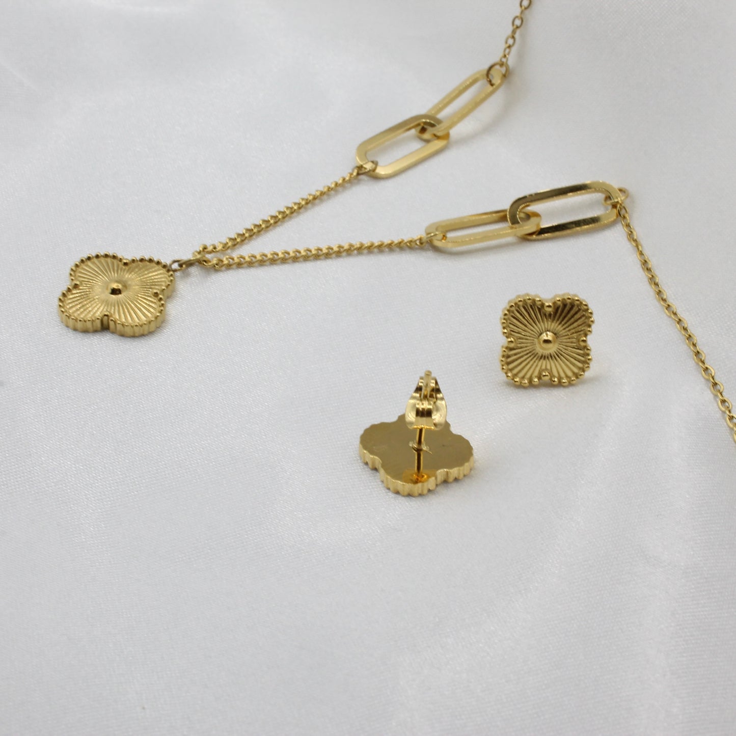 LUCKY GOLD CLOVER SET