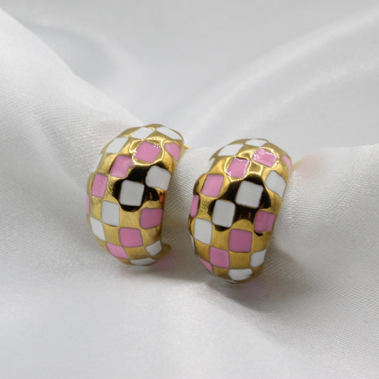 RUTH PINK WHITE STUD EARRINGS