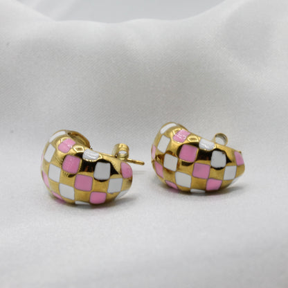 RUTH PINK WHITE STUD EARRINGS