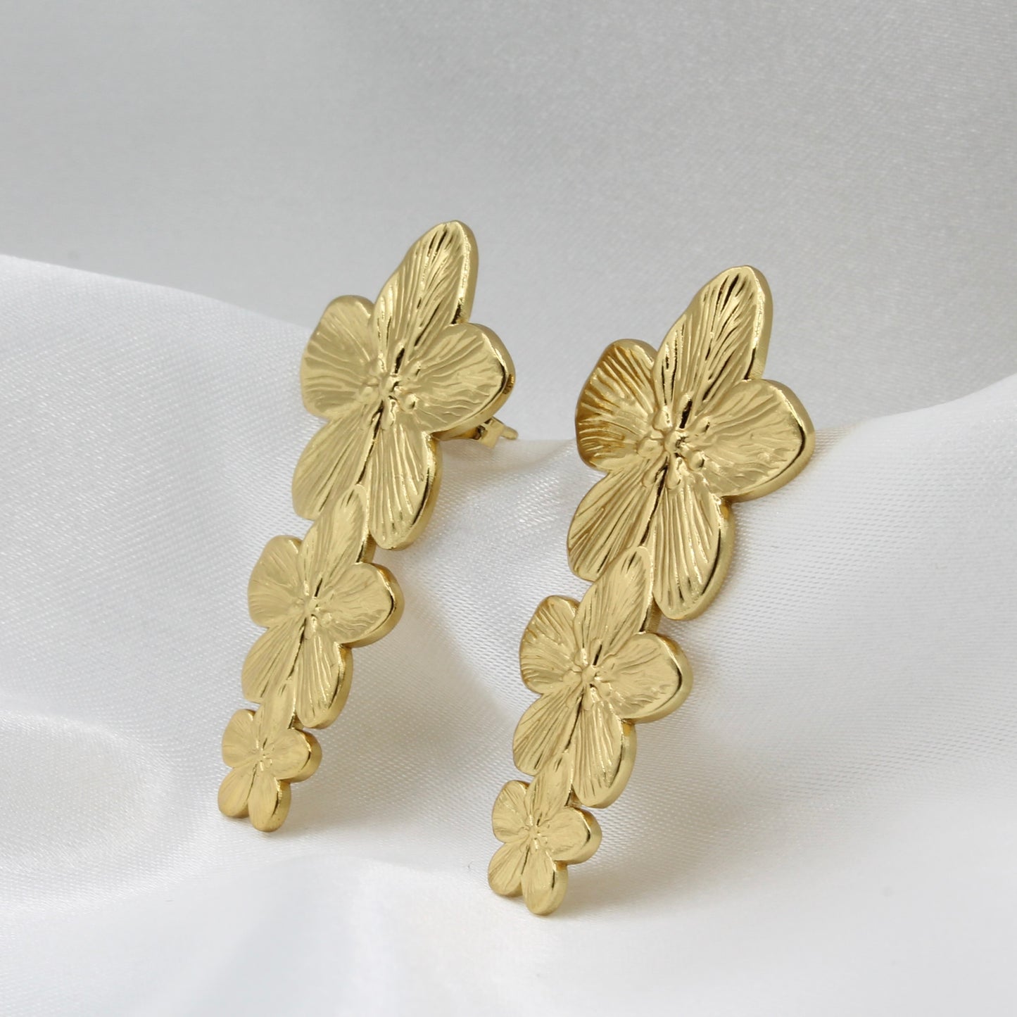 ISABELLE STUD EARRINGS
