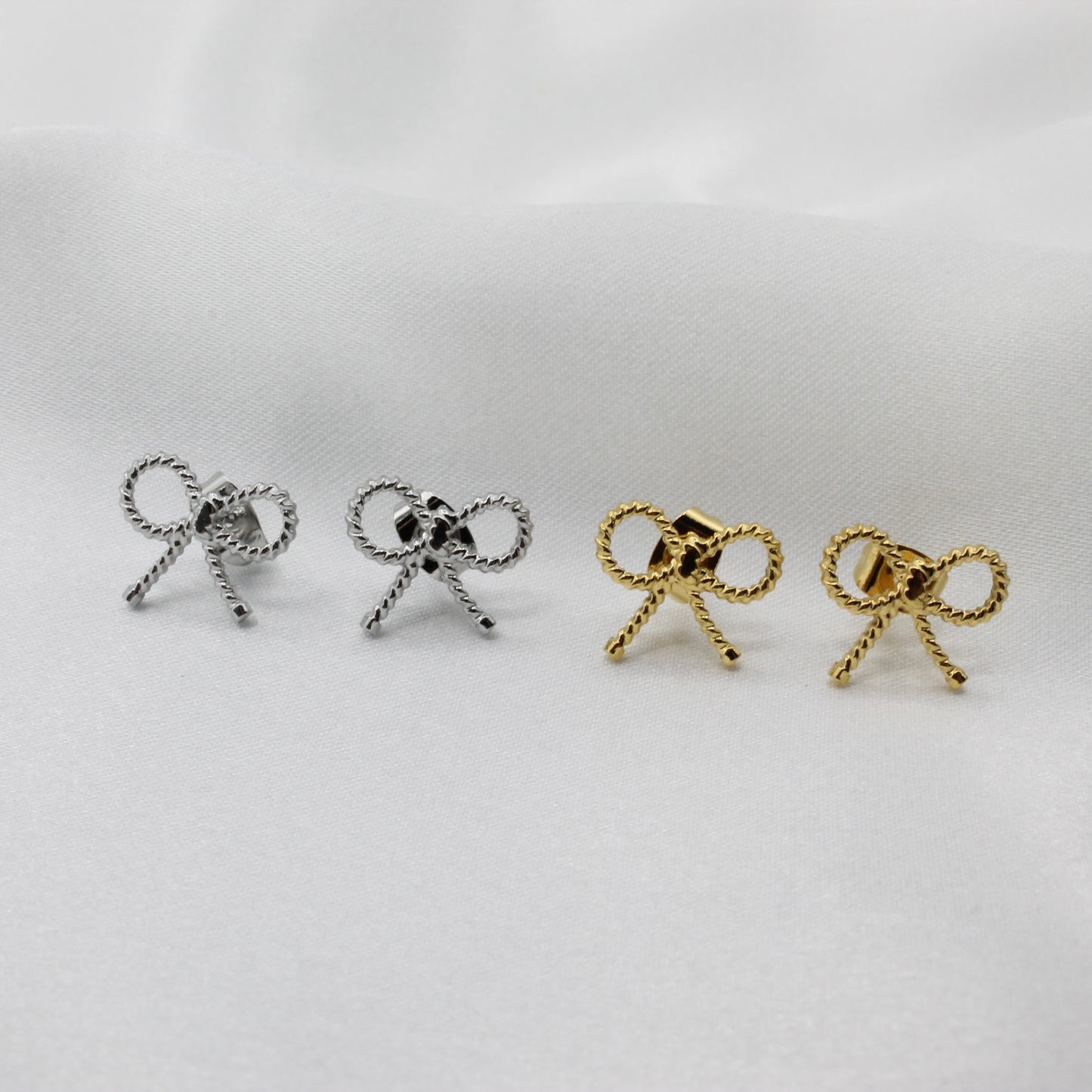 BOW STUD EARRINGS