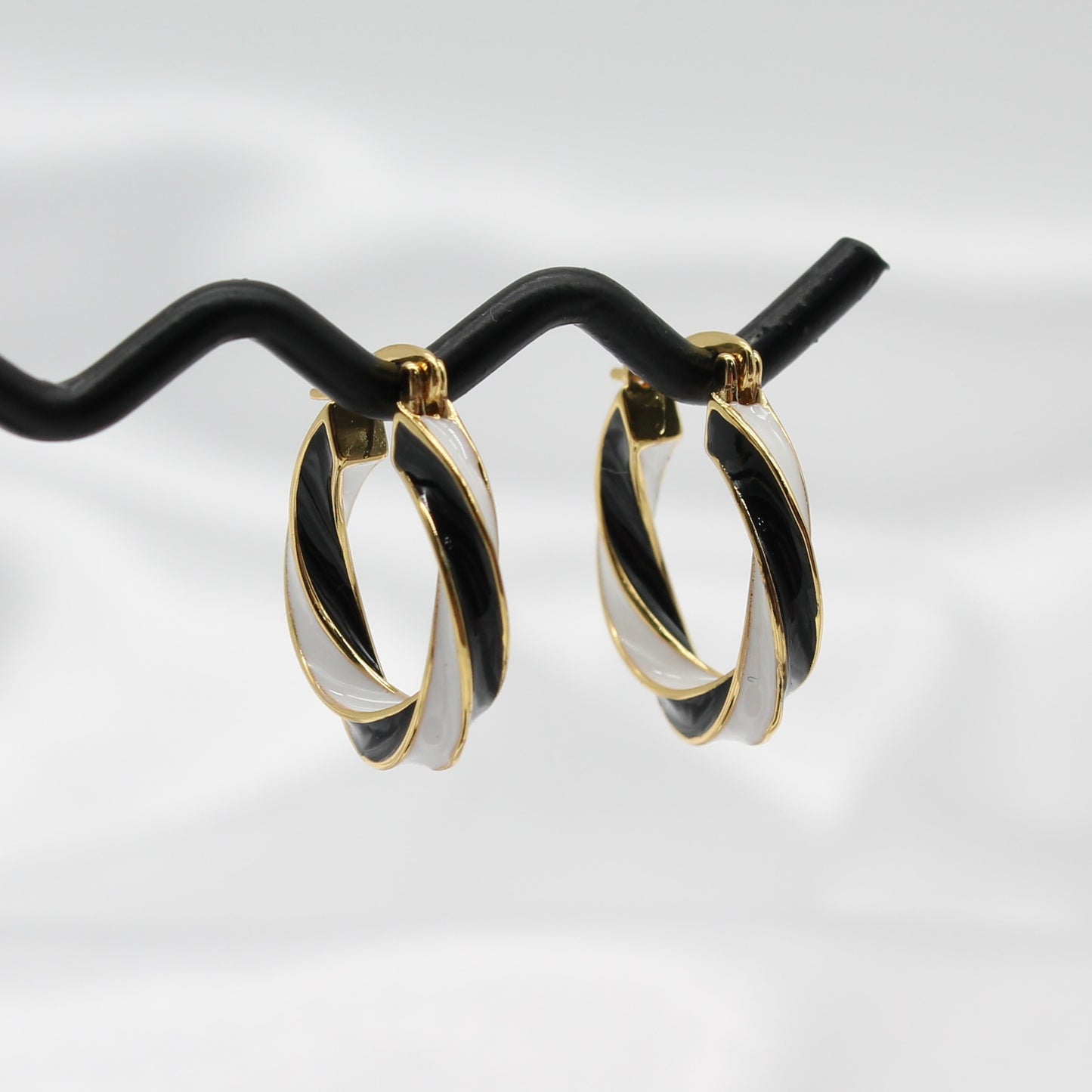 CLARA HOOP EARRINGS