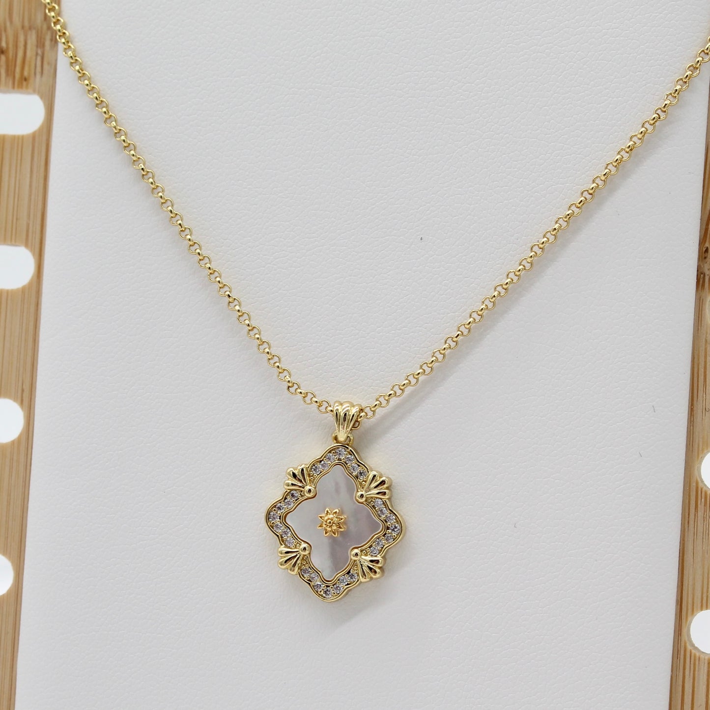 MATILDA NECKLACE