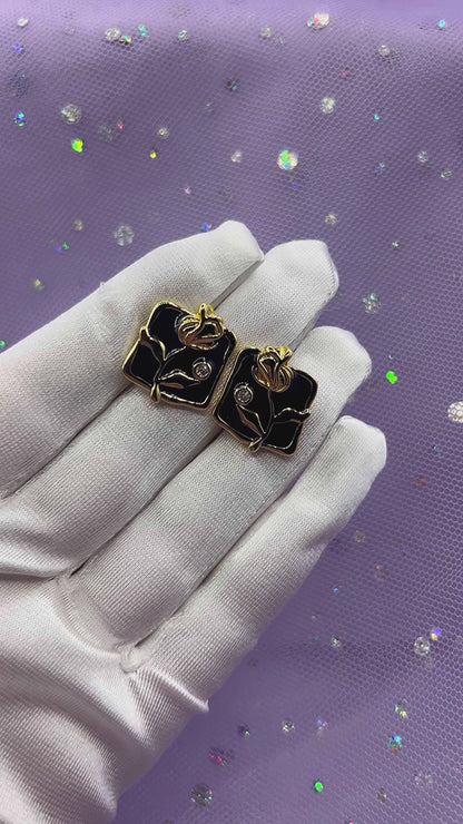 ROSE STUD EARRINGS