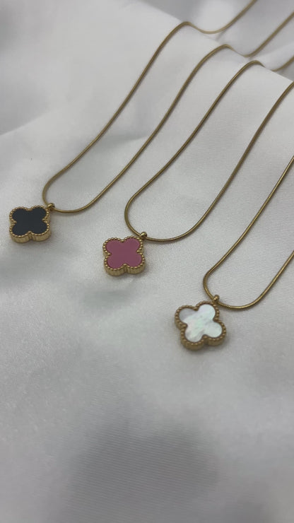 LUCY CLOVER NECKLACE